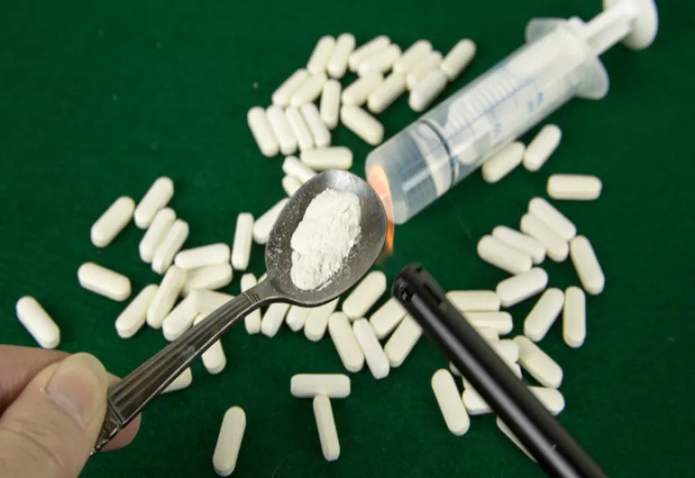 „Fabrica morții”, destructurată în Bulgaria. Laboratorul clandestin de fentanil producea până la 10 kilograme de drog pe zi