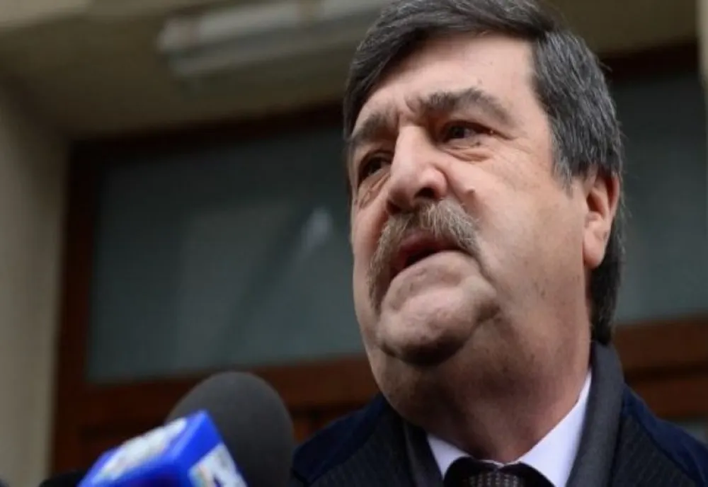 Întâlnirea Bolojan-Tănăsescu, sub lupa unui fost judecător CCR. Toni Greblă: „Orice tergiversare în a demisiona slăbește autoritatea Curții”