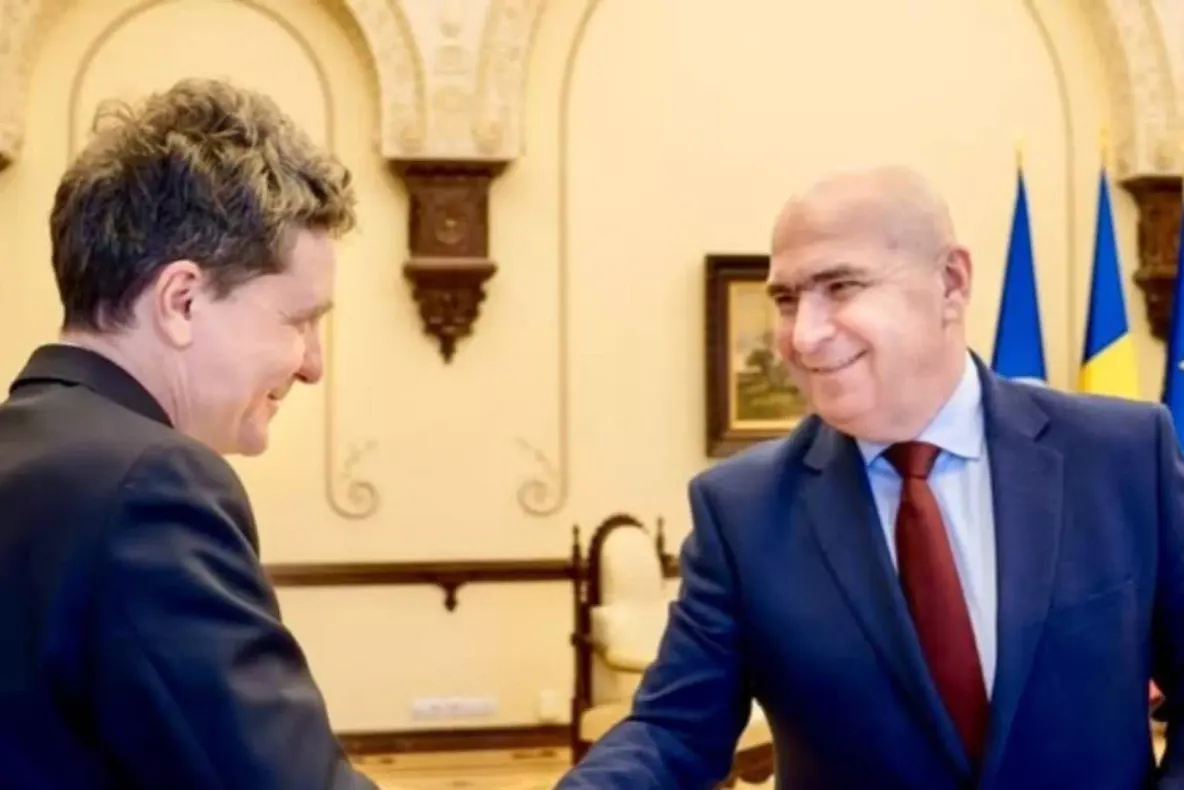 Nicușor Dan este aproape sigur că moțiunea va trece. Singura soluție este ca Bolojan să facă pasul înapoi – SURSE