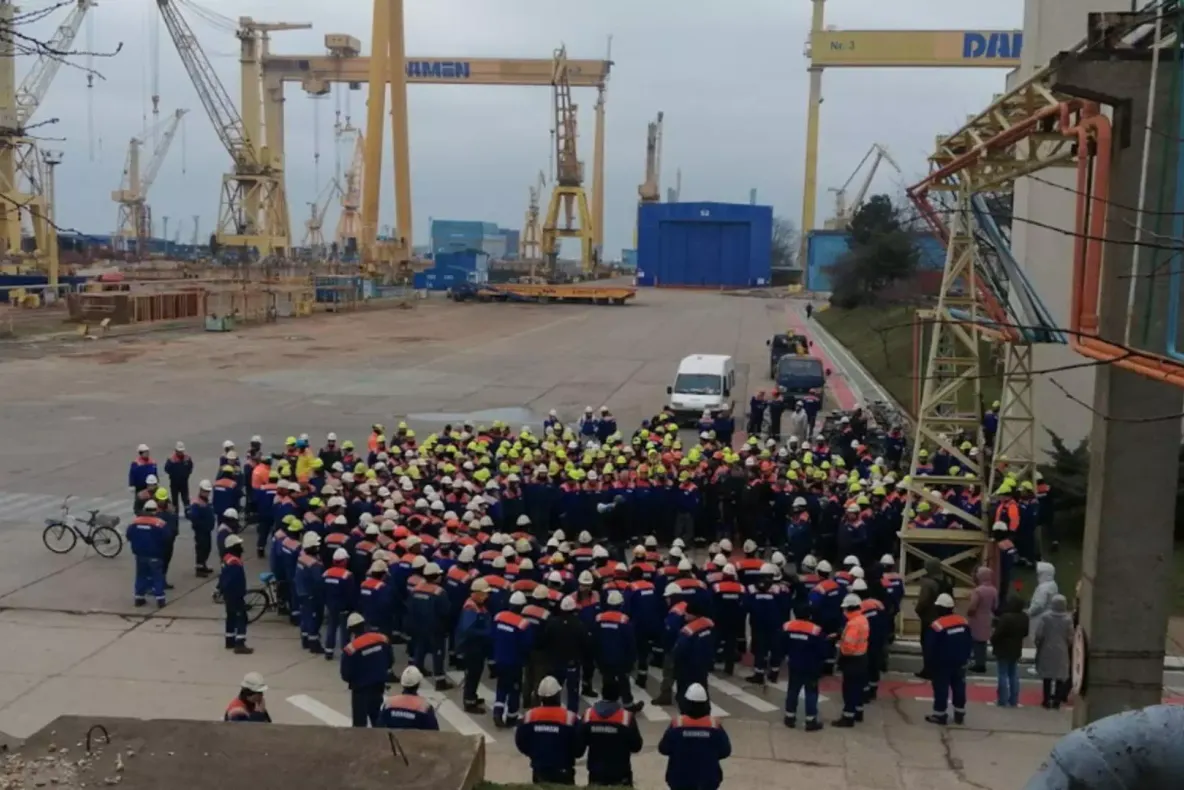 Planul de restructurare totală la Șantierul Naval rămâne neschimbat. O mie de oameni vor fi șomeri din iulie