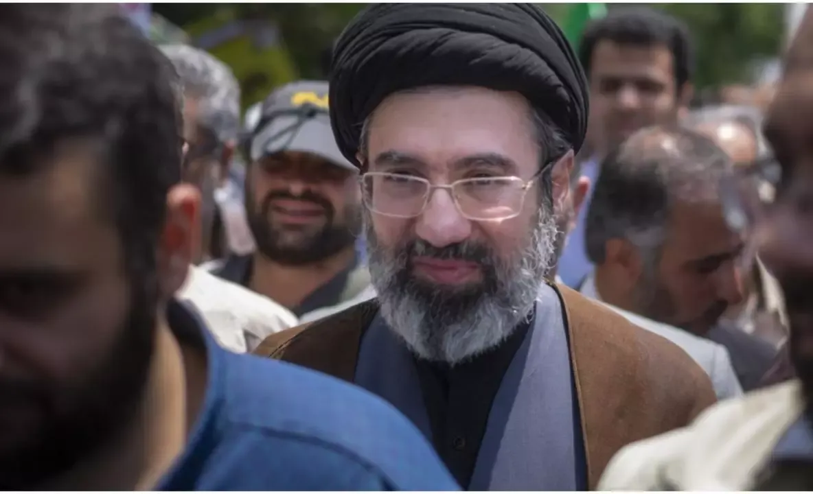 Mojtaba Khamenei susține că SUA se vor retrage din Strâmtoarea Ormuz: „Au suferit lovituri dureroase”