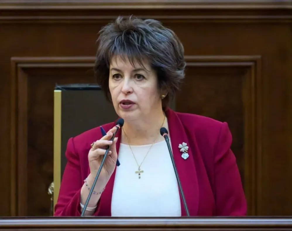 Niculina Stelea (senator AUR): „AUR a depus o lege care elimină posibilitatea preluării ostile a companiilor de stat”
