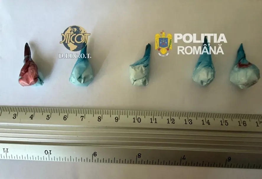 Cocaină vândută cu până la 2.000 de lei doza: un bărbat din Mangalia a fost reținut
