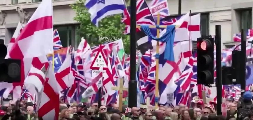 Premierul Marii Britanii, la un pas să demisioneze