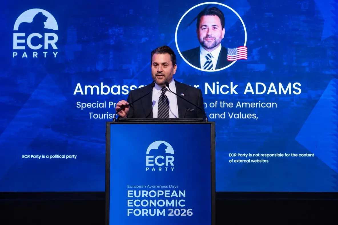 Nick Adams: „Îmi doresc ca românii să se îndrăgostească de America cunoscând-o direct, așa cum și eu m-am îndrăgostit de țara și de poporul dumneavoastră”