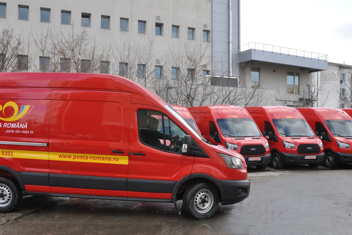 Poșta Română accelerează livrarea coletelor din Asia. Noul hub logistic din București promite procesare mai rapidă