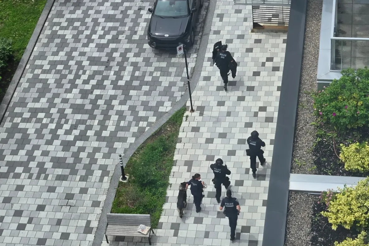 Atac armat la Montreal. Trei oameni au murit, inclusiv un polițist, iar atacatorul a fost ucis - FOTO