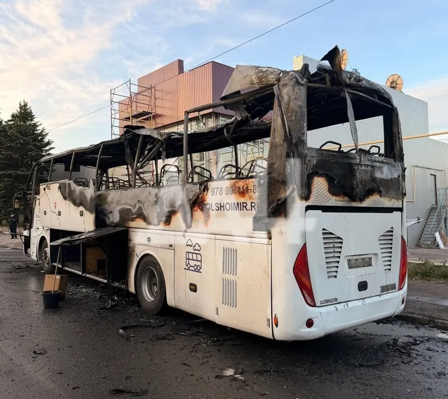 Atac în regiunea Donețk: șapte civili uciși într-un autobuz 