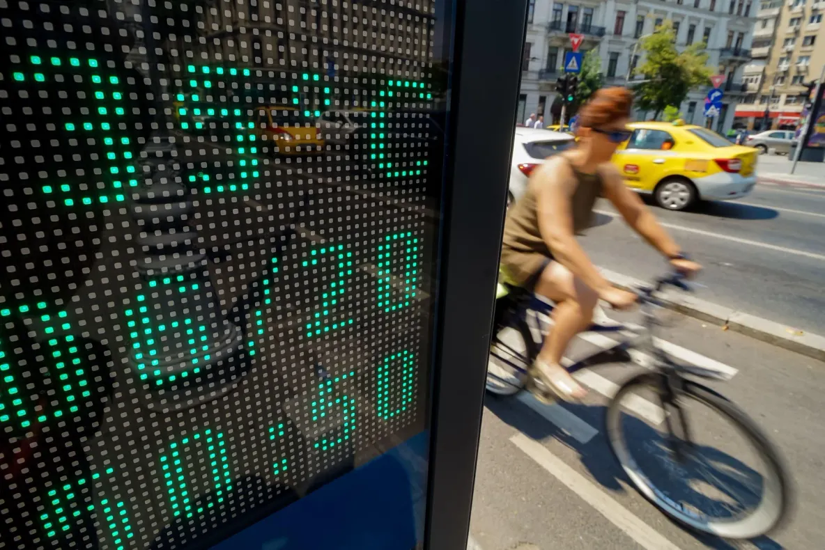 Cum să te protejezi de caniculă. Sfaturile transmise de IGSU pentru zilele cu temperaturi extreme