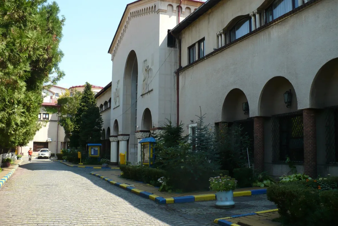 Rectorul Universității de Educație Fizică susține că n-a vorbit niciodată cu generalul Vlad Gheorghiță. Cine a solicitat suplimentarea locurilor bugetate?