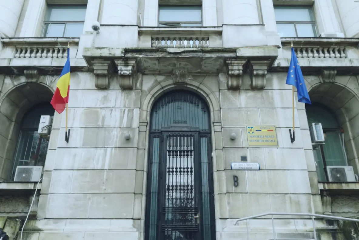 Încep negocierile la Ministerul Muncii pe legea salarizării. Sindicatele amenință cu grevă generală