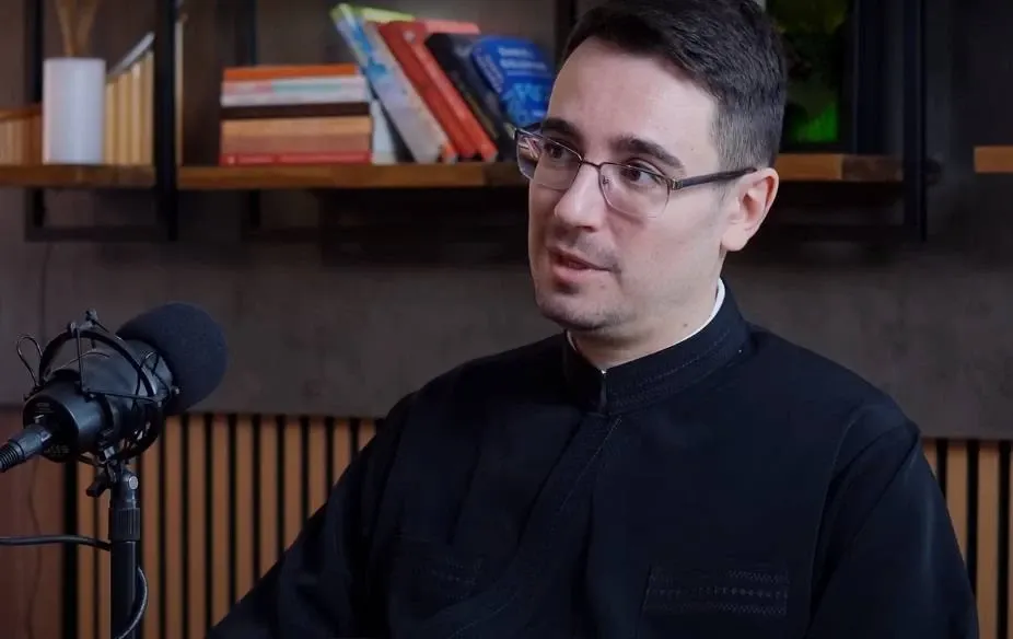 Susținătorul lui Georgescu acuză un atac al sistemului. Un sfânt al Bisericii, pus în mijlocul unei controverse legate de Mișcarea Legionară