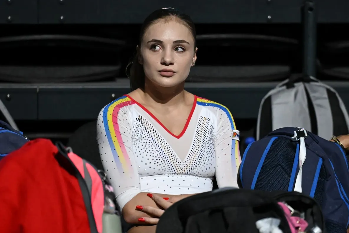 Încă un scandal în sportul românesc. Gimnasta Sabrina Voinea, cercetată după ce și-ar fi agresat iubitul