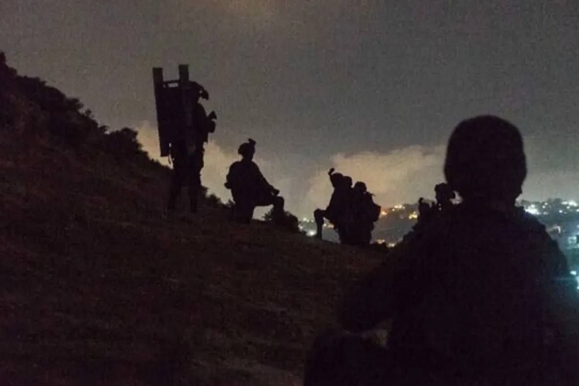 Soldat israelian ucis în sudul Libanului, într-o explozie atribuită preliminar Hezbollah. Alți șapte militari au fost răniți