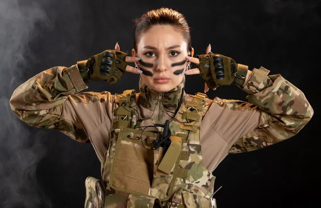 Serviciul militar obligatoriu ar putea fi extins și pentru femei. Scenariul exploziv luat în considerare de mai multe țări UE