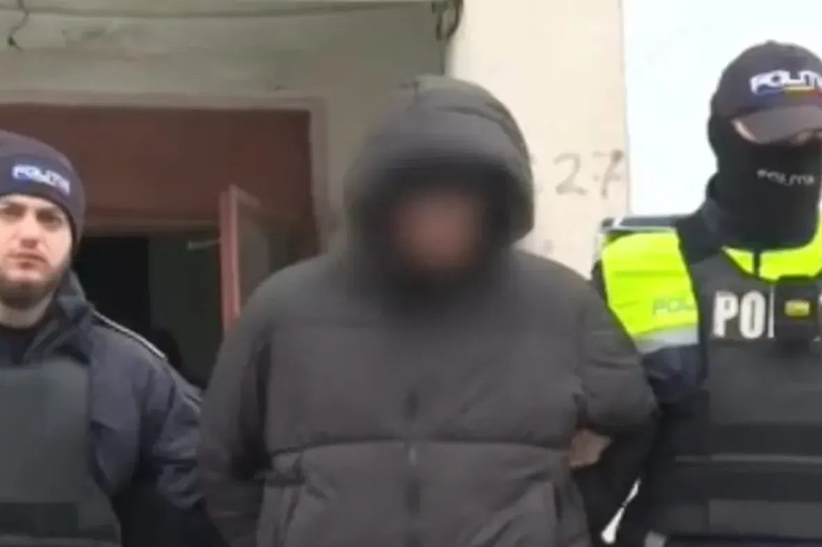 Tânărul din Constanța care și-a ucis mama cu aproximativ 60 de lovituri de cuțit a fost condamnat la 25 de ani de închisoare