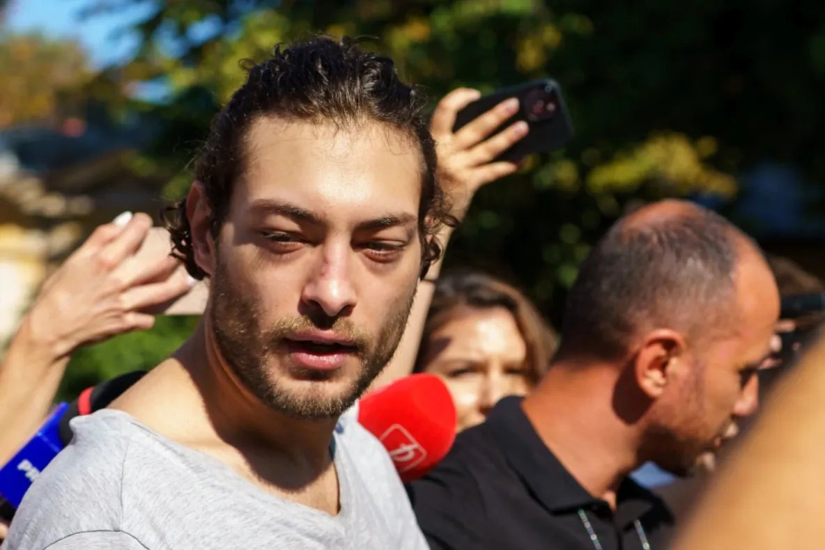 Fiul lui Ilie Dumitrescu, internat la Spitalul Obregia. Toto Dumitrescu, scandal de zile mari cu concubina într-un magazin
