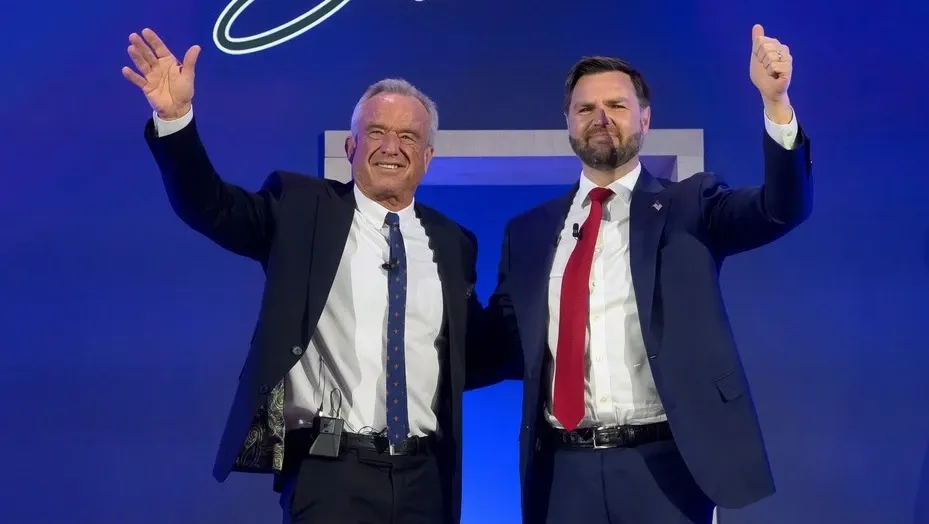 Dieta secretă de la Casa Albă. JD Vance și Robert F. Kennedy Jr ar fi slăbit rapid cu un regim inspirat din bucătăria românească