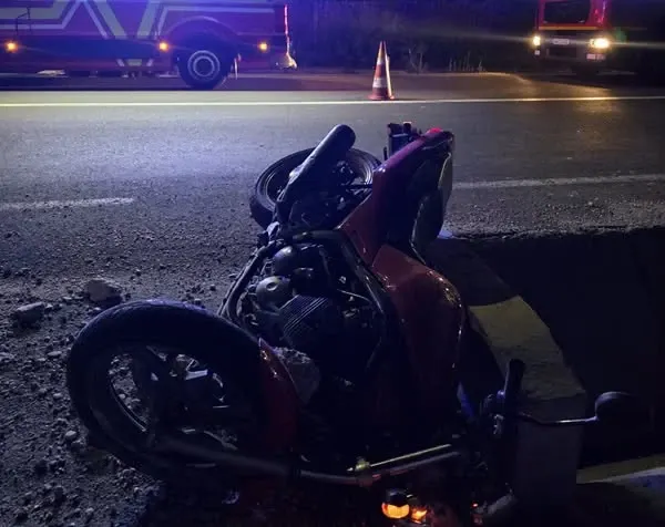 Jandarm din Argeș, mort după ce s-a izbit cu motocicleta de un gard