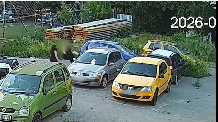 Adolescenții care au făcut prăpăd într-o parcare din Sectorul 4, plasați sub control judiciar - VIDEO
