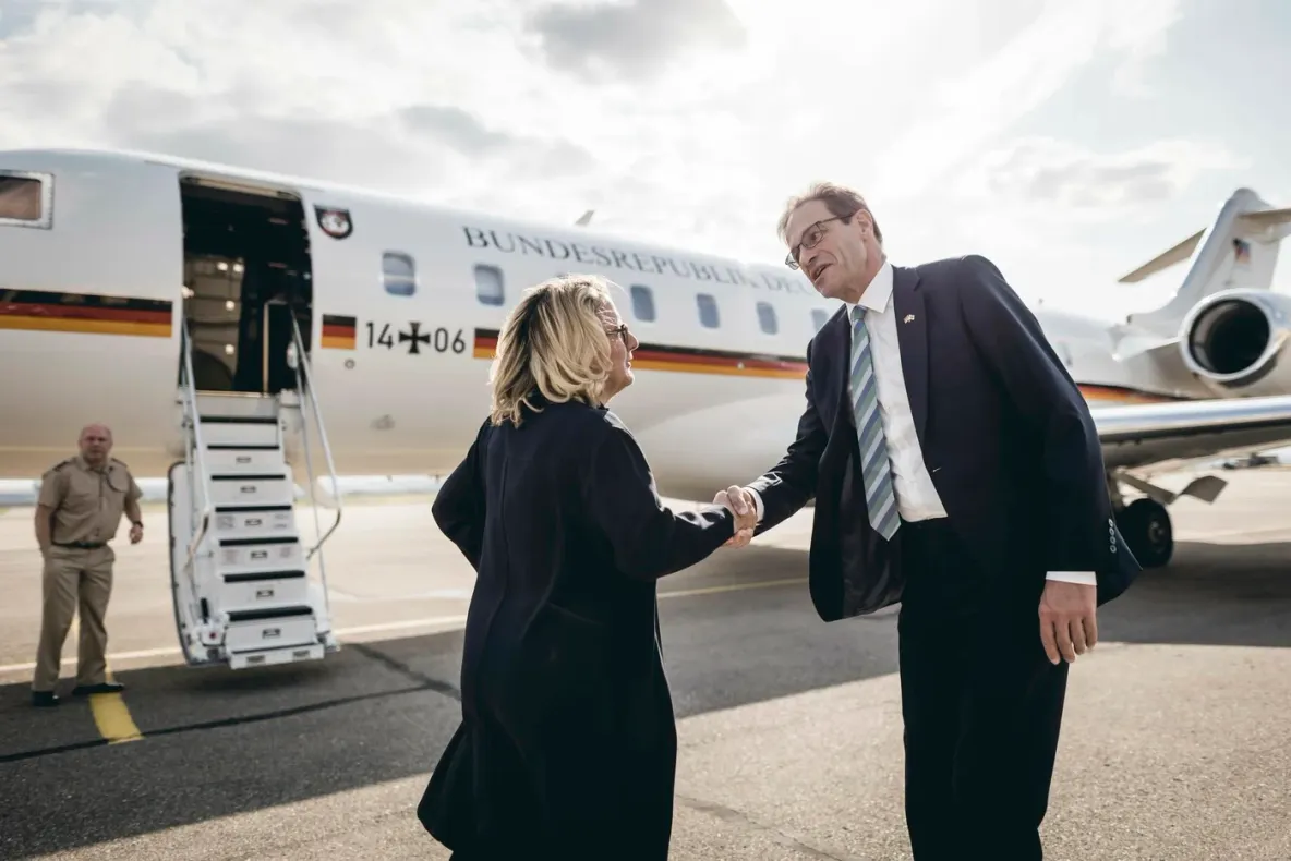 Ambasadorul Germaniei în Moldova „drege busuiocul” după scandalul iscat de mesajul controversat | VIDEO