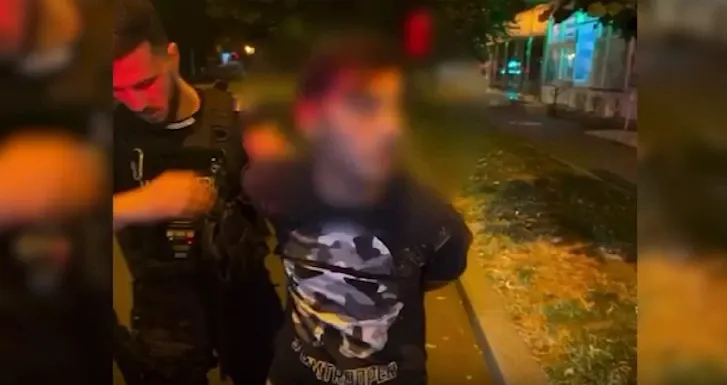 Arestat după ce a urmărit, sechestrat și violat o femeie. Scene șocante în Sectorul 2