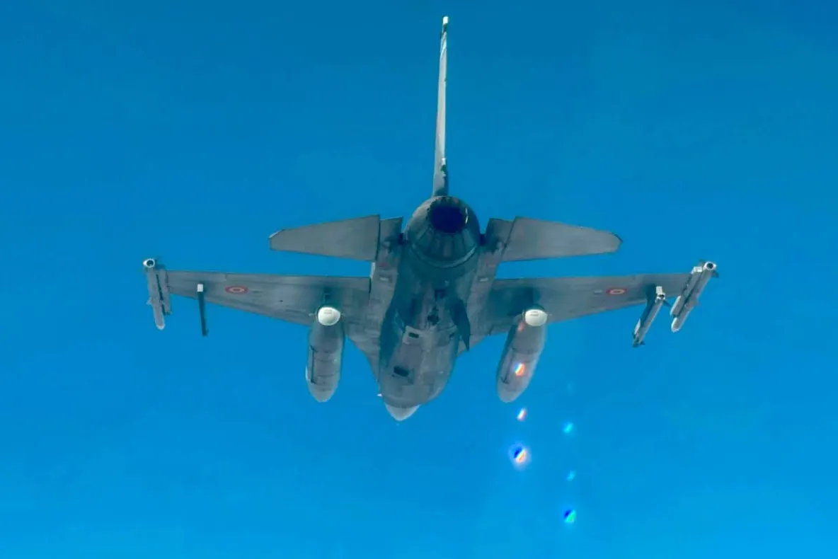 Primele imagini din misiunea în care piloții români au neutralizat a treia dronă pătrunsă în spațiul aerian al României