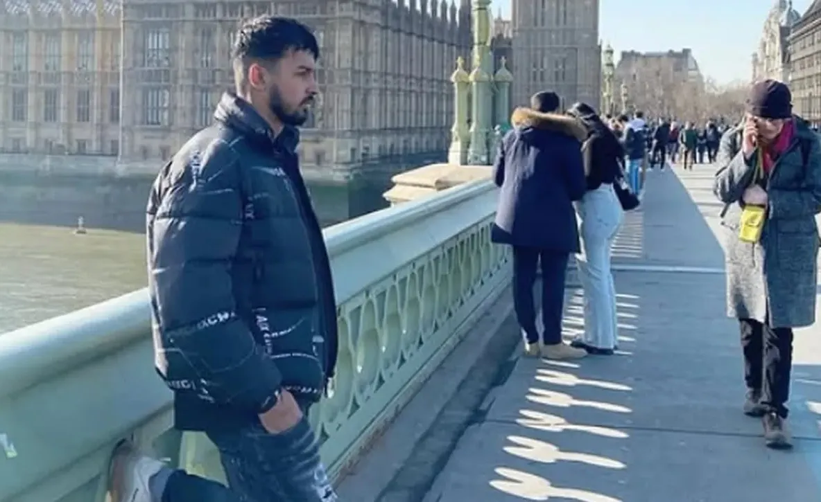 Fotbalist român probleme cu legea în Marea Britanie. A primit 8 ani de închisoare după ce a înjunghiat un jurnalist iranian