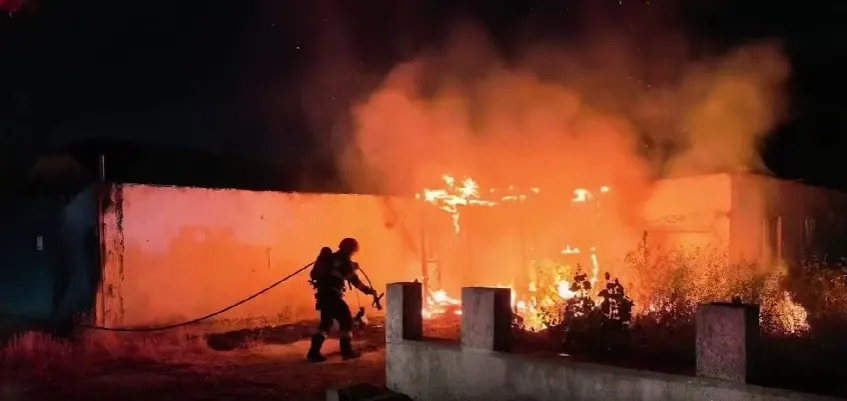 Incendiu devastator în Mamaia. Obiectiv turistic cuprins de flăcări