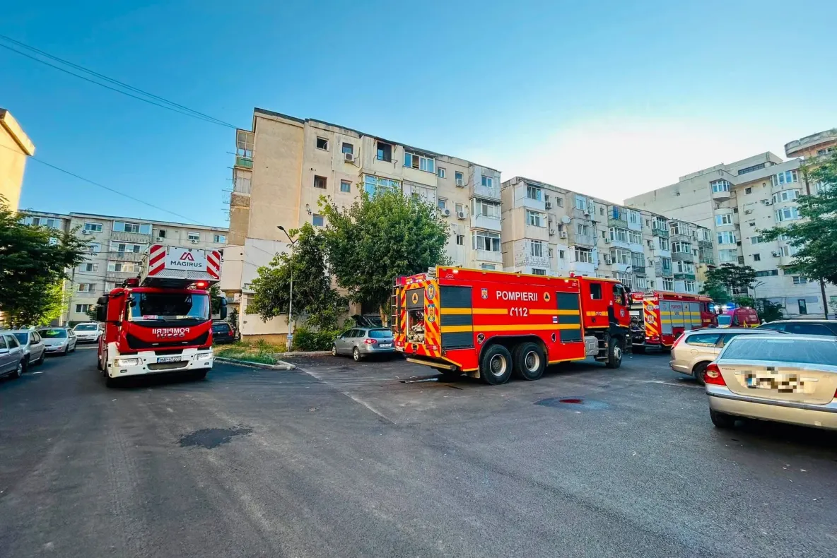 Incendiu într-o garsonieră din Giurgiu. 20 de persoane s-au autoevacuat