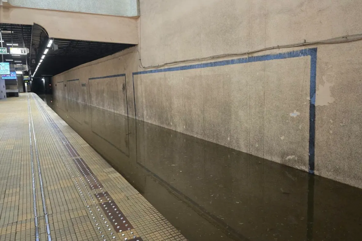 Sindicatul de la metrou acuză grave nereguli după inundația din stația Victoriei 2