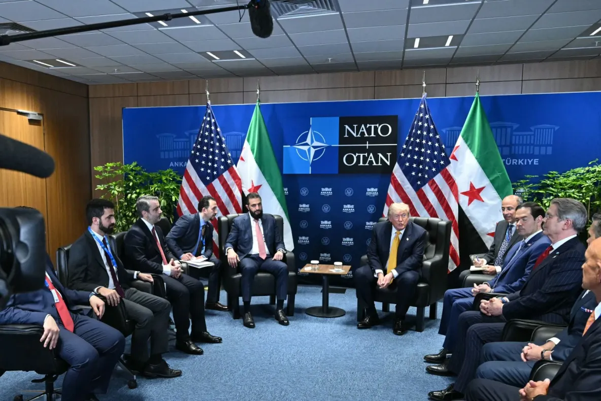 Cadoul-surpriză primit de liderii europeni la summitul NATO de la Ankara: pistoale gravate și muniție reală