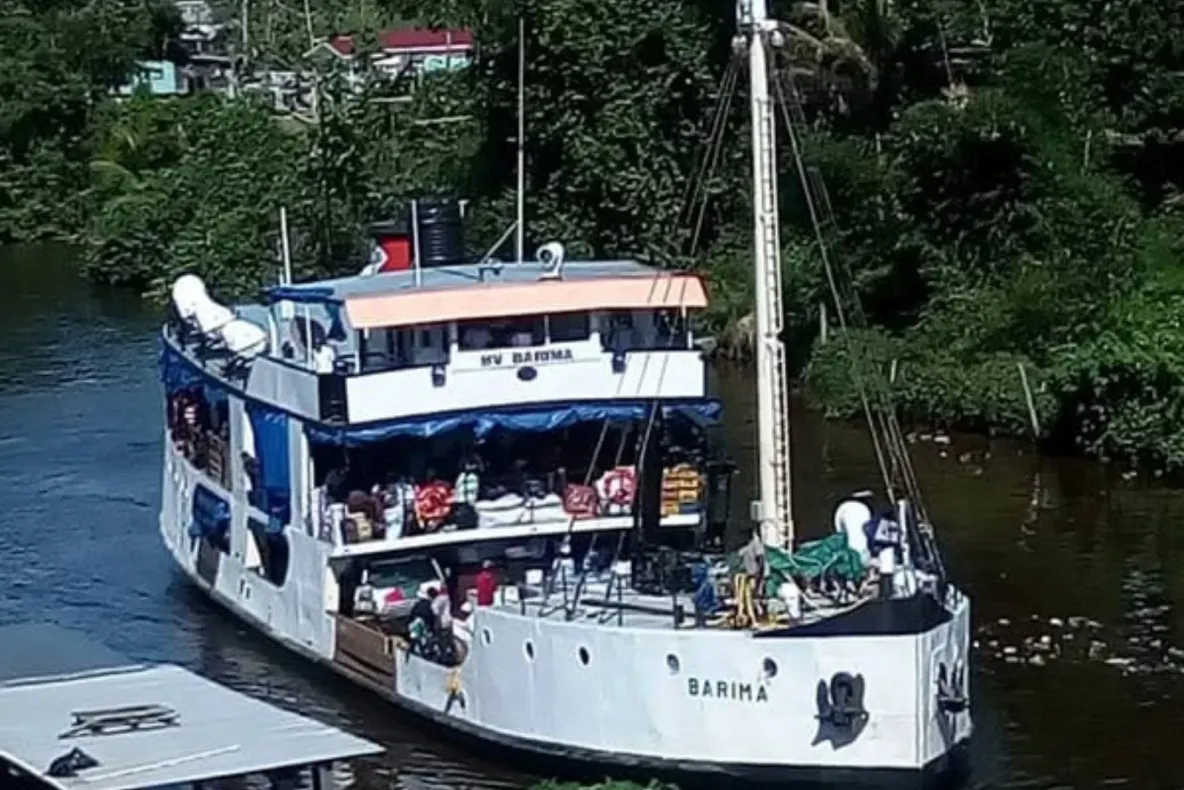Feribot cu 116 persoane la bord, scufundat în largul Guyanei. Operațiune amplă de salvare