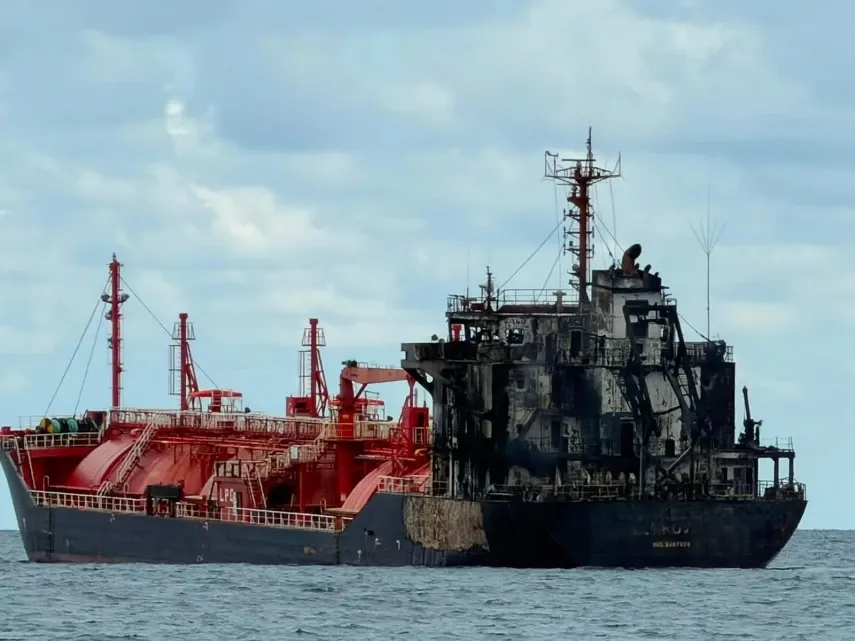 Unul dintre marinarii răniți în incendiul de la bordul petrolierului cu propan din Marea Neagră a murit 