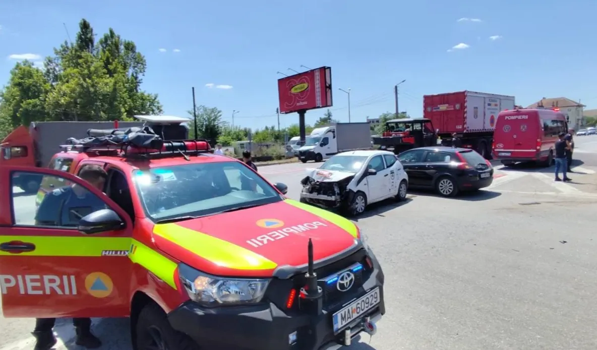 Misiune de salvare pe drumul spre Grecia: pompierii români au oprit convoiul pentru a ajuta victimele unui accident din Bulgaria