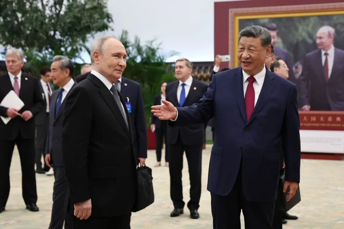 Xi Jinping îl joacă pe degete pe Putin.  Cum profită China de slăbiciunea liderului de la Kremlin (WSJ)
