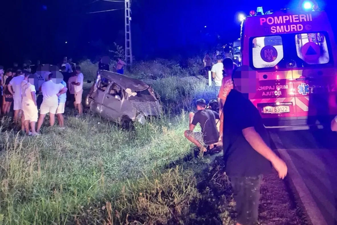 Accident cumplit în Dâmbovița: cinci oameni au murit după ce mașina în care se aflau s-a răsturnat pe DN 61