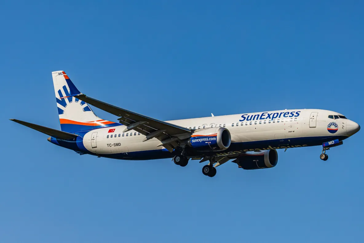 Alertă în aviație! Sute de avioane Boeing 737 MAX, vizate de inspecții obligatorii, după descoperirea unor fisuri în fuselaj