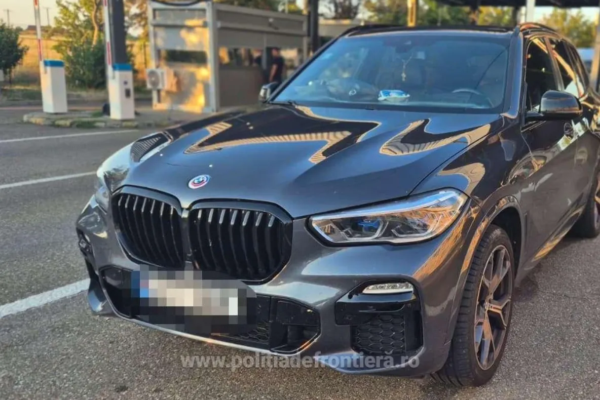 BMW de 60.000 de euro, furat din Belgia, descoperit la vamă. Mașina era înmatriculată în Republica Moldova
