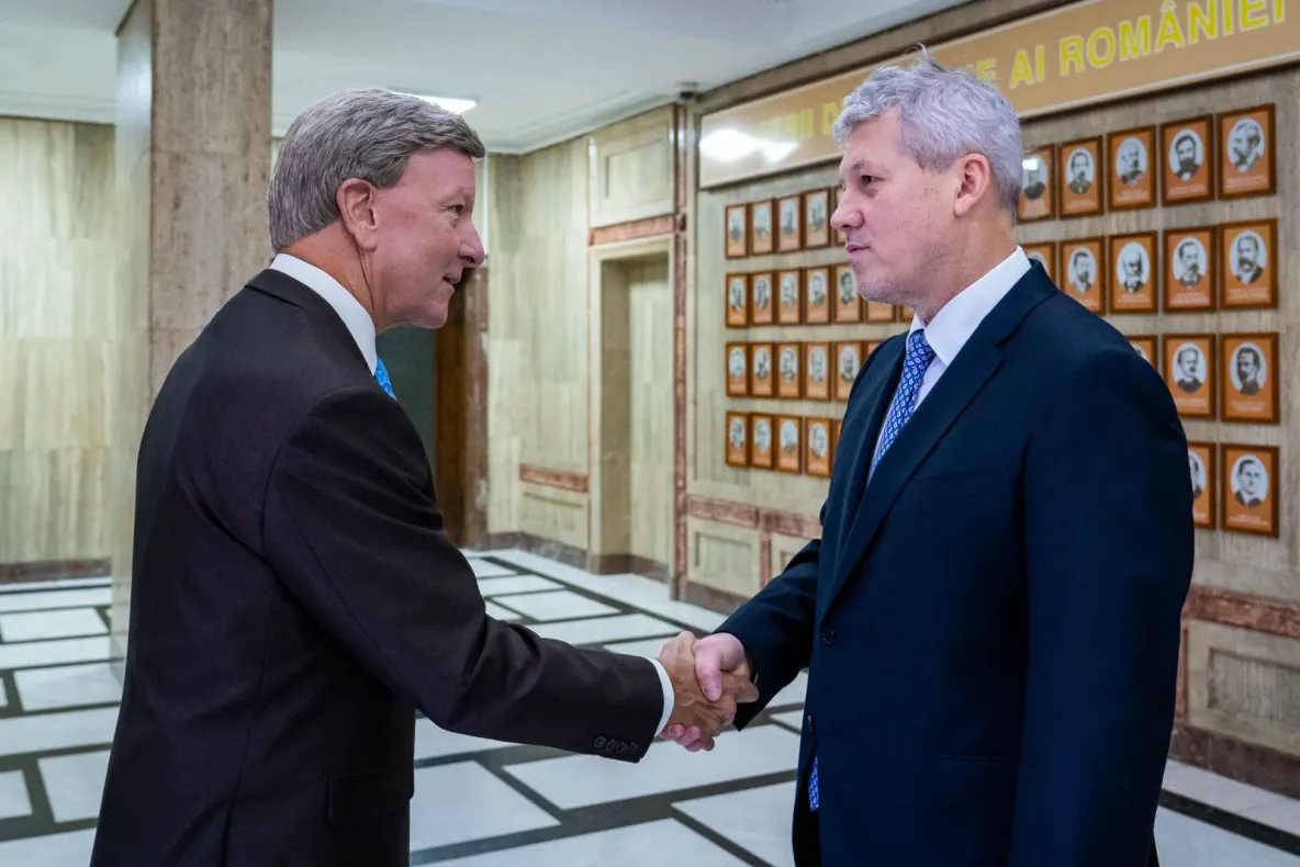 Cătălin Predoiu, după întâlnirea cu Mike Rogers: Investițiile americane în România înseamnă mai multă securitate și prosperitate