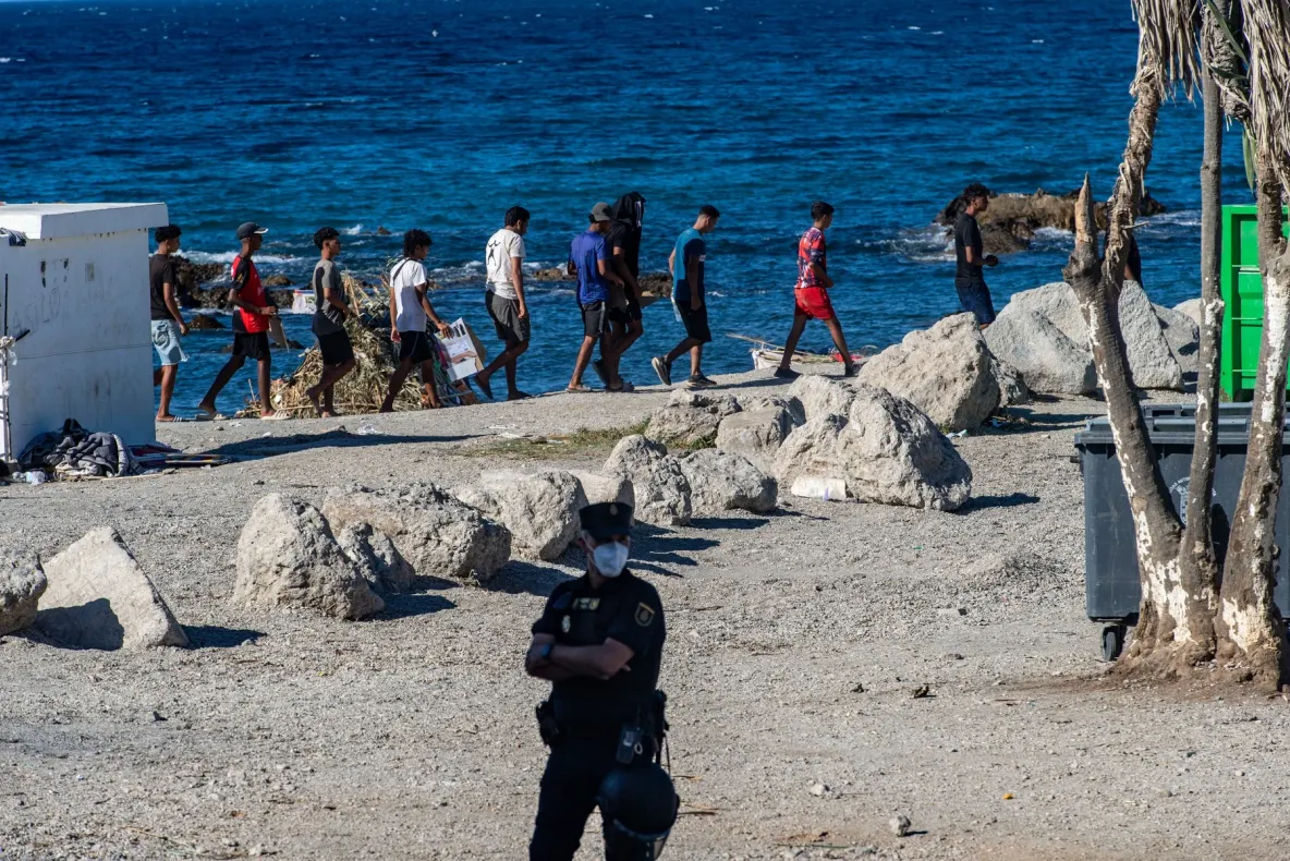 Spania cere ajutorul Frontex pentru gestionarea migranților din Ceuta