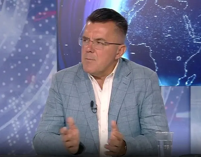 Dan Dungaciu: "Bolojan nu pleacă de la Palatul Victoria cu proteste, ci cu o desemnare"