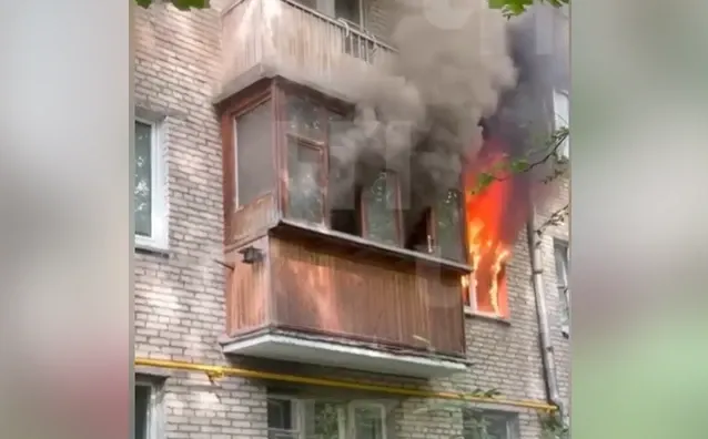 Femeie păcălită de escroci, gest extrem în ziua evacuării. Și-a incendiat apartamentul când executorii au venit la ușă