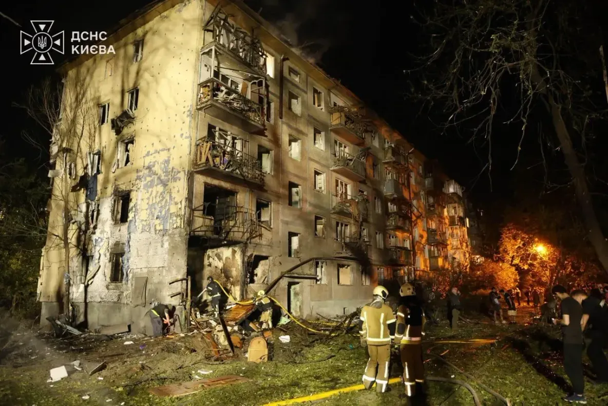 Atac masiv la Kiev: 9 morți și 27 de răniți în al doilea bombardament în 48 de ore