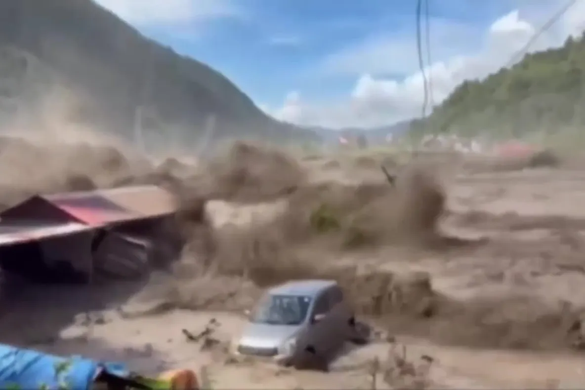 MAE, avertizare de călătorie pentru Nepal după inundațiile catastrofale din Rasuwa