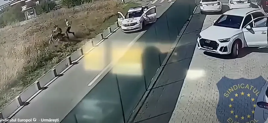 Urmărire spectaculoasă în Chiajna: motociclist fără permis, prins de polițiști. Cum a încercat să scape VIDEO