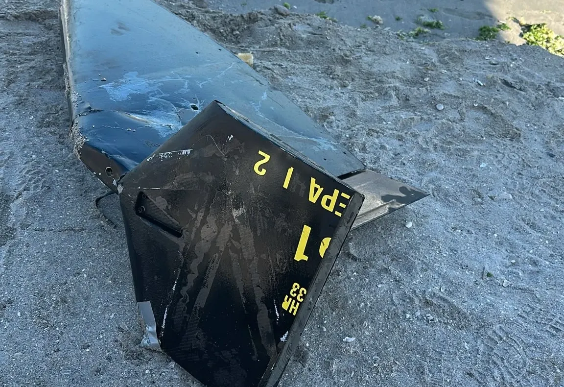 Obiect suspect, posibil rest de dronă, scos din mare la Saturn. Turiști evacuați de pe plajă