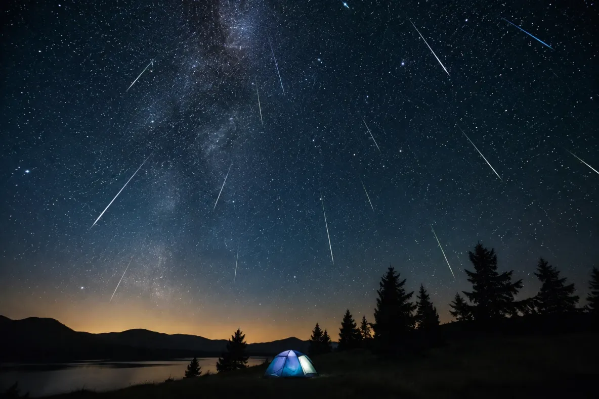 Perseidele 2026: când poate fi văzută ploaia de meteori în România. Spectacol uluitor pe cer