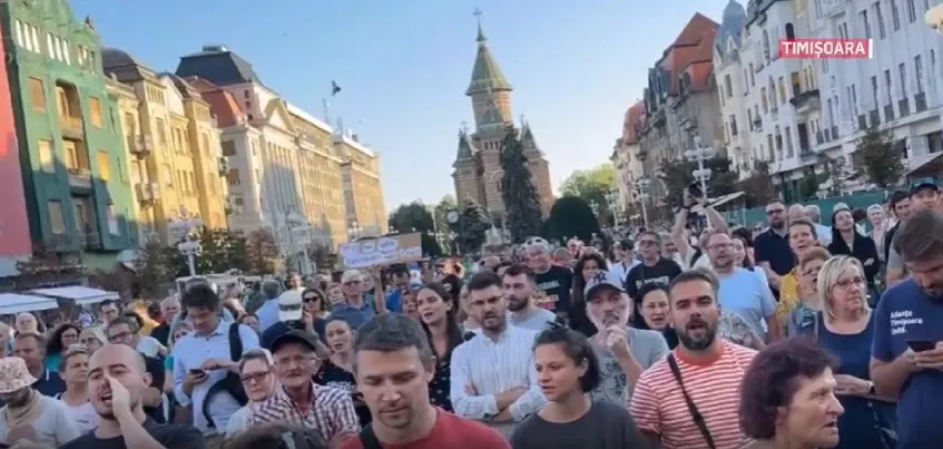 Apropiați al clanului Cârpaci, la protestul lui Fritz. Ce legături ies la iveală