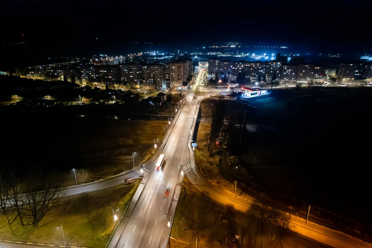 Încă un oraș din România ia măsuri pentru economisirea energiei. Iluminatul public va fi redus pe timpul nopții